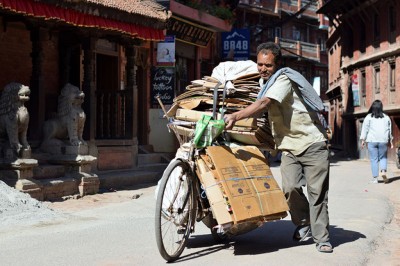 कवाडी सङ्कलनकर्ताका कारण काठमाडौँ उपत्यकाको फोहर व्यवस्थापन सहज !